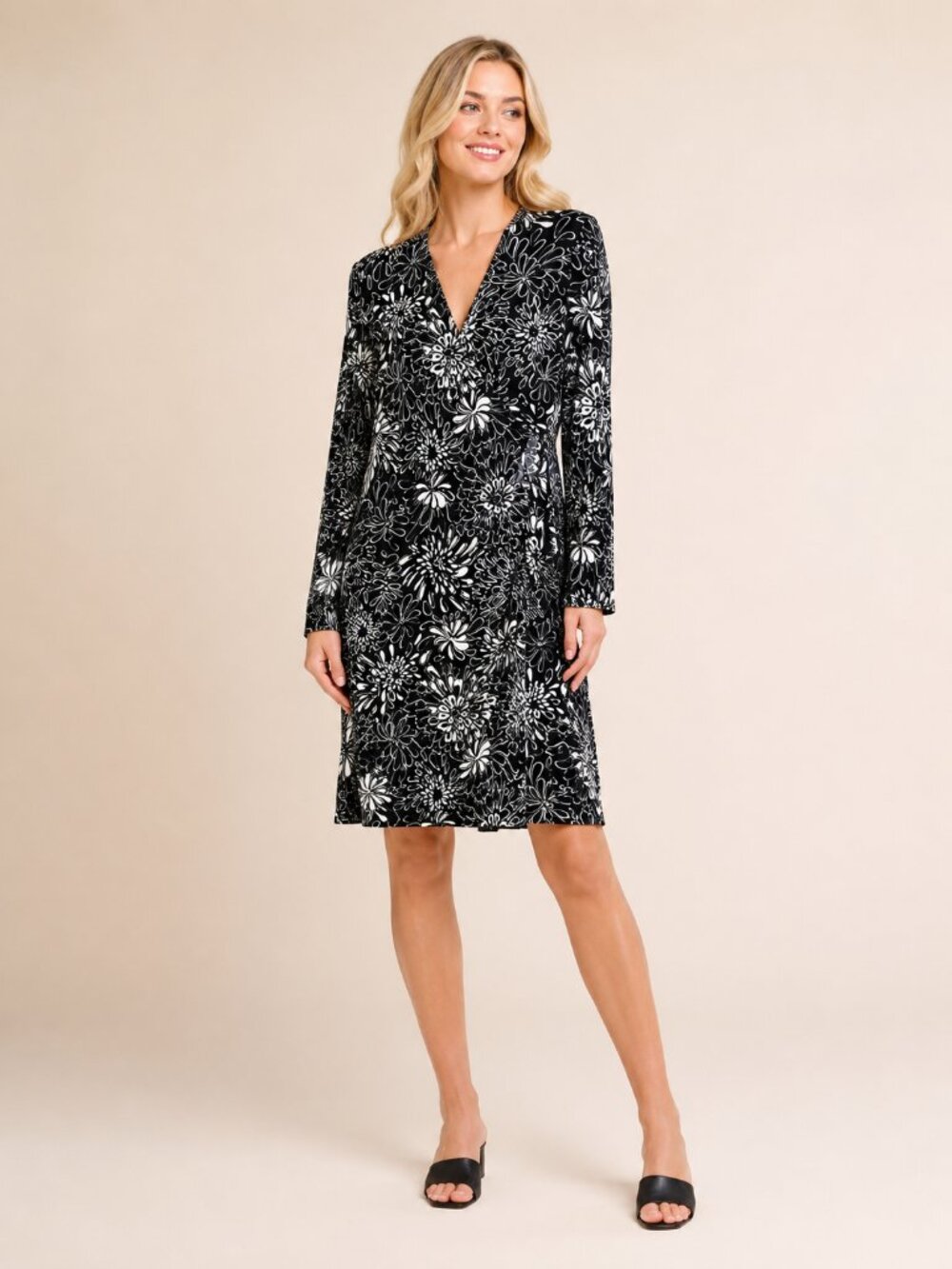 Chico's Floral Print Faux Wrap Dress Knee Length Black 8 #A4244